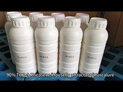 Punkt topnienia 45,2 °C Wskaźnik załamania 1,45 Z-9-trykosenem